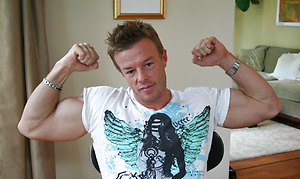 Jake plays with cock by ManAvenue image 3