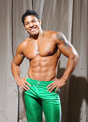 Latin bodybuilder Luiz Tribal by Power Men image 4