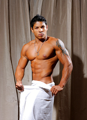 Latin bodybuilder Luiz Tribal by Power Men image 15