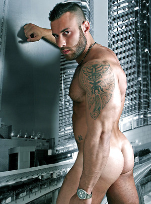 Gianluigi One to One by Men at Play image 5