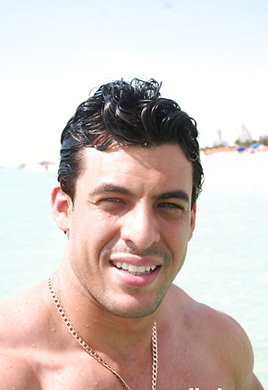 Latest Hottie Update: ROBERT by ManAvenue image 2