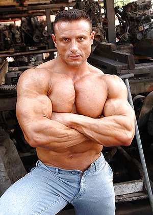 Ilario Rongioletti by Muscle Gallery image 8