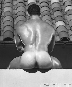 Ed Dinakos, muscle man naked