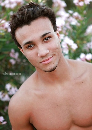 Hot muscled boy Felix by Frat Men image 3