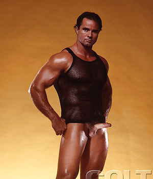 Leo Hooks - oiled by Colt Studio image 8