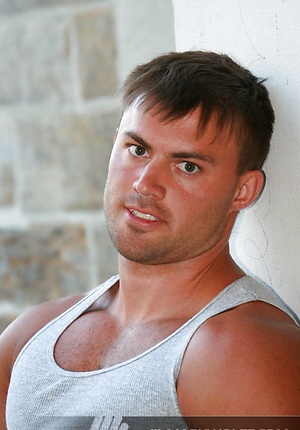 Bodybuilder Tomas Masek gets naked and shows all