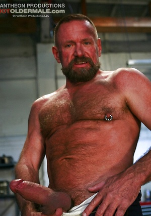 Hairy mature bear Rob Lawrence by Hot Older Male image 5