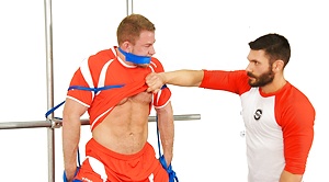 Muscle hunk bounded and mouth-fucked