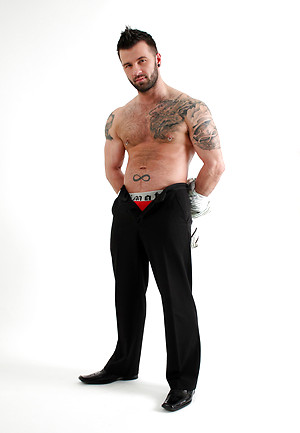 Tattooed hunk Manuel DeBoxe by Maskurbate image 8