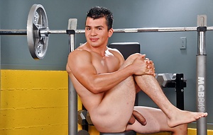 Muscle stud Mario Romo jacking off dick by Nextdoor Male image 7