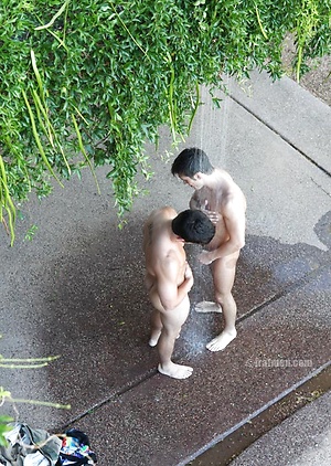 Sexy muscled studs jacking off together