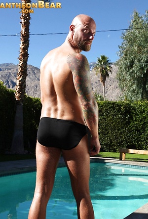 Dan Rhodes