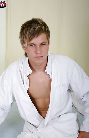 Straight jock jerking ff dick by Czech Boys image 1