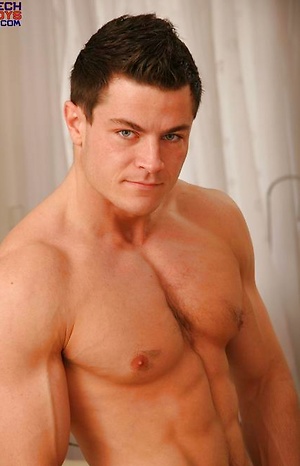 Muscle hunk jacking off dick by Czech Boys image 4