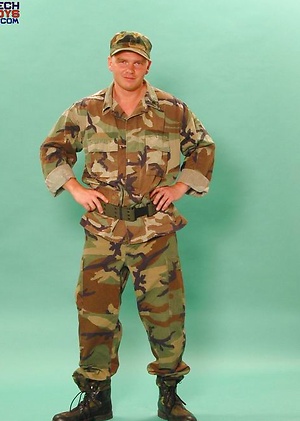 Straight military muscle man by Czech Boys image 1