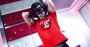 Hairy muscled hunk Gabriel by Maskurbate image 5
