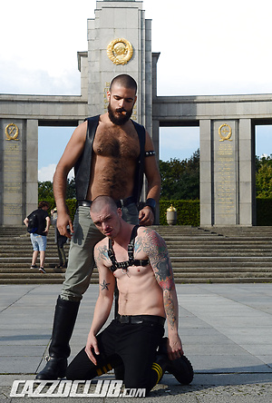 Leather Big Wolf vs Axl Black by Cazzo Club image 13