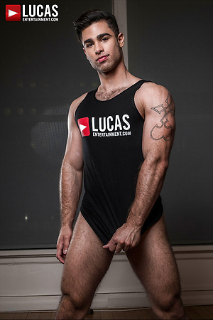 Lucas Leon Services Michael Lucas' Cock by Lucas Entetainment image 18