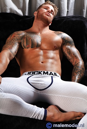 phil erotic shoot