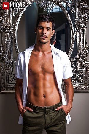 Gustavo Cruz and Gabriel Phoenix double-team Ray Crosswell by Lucas Entetainment image 20