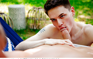 Avery Jones & Roman Todd in some steamy summer fun