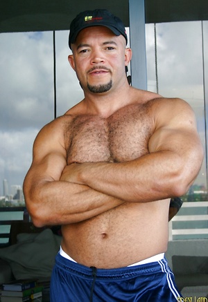 Muscle latin hunk Enzo by Finest Latin Men image 6