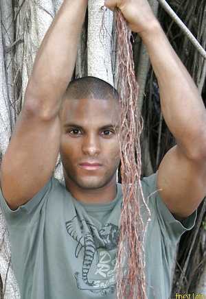 Carlos Estrada naked