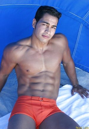 Hot latino stud Orlando Vista