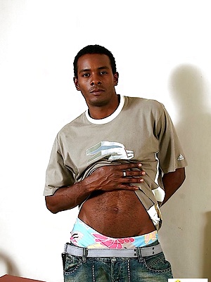 Black stud Alonzo Lemen jacking off dick by XXL Cock image 1