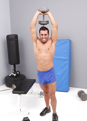 Tyler Hunt workout routine by Straight Guys 4GE image 3