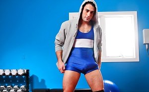 Muscle stud Samuel O'Toole strokes dick by Samuel O Toole image 1