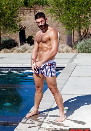 Bob Hager naked outdoors