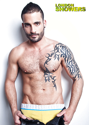 Edji Da Silva Soaks Scott Hunter by Lucas Raunch image 15
