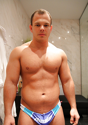 Muscle bear Dennis - Shower time by Bentley Race image 1