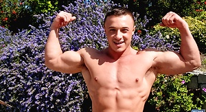 Muscle stud Marco Ratillo by Nextdoor Male image 2
