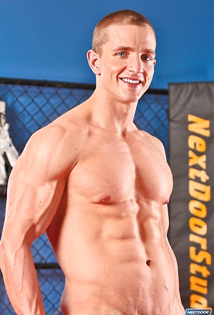 Marcus Mojo - hot muscle athlete