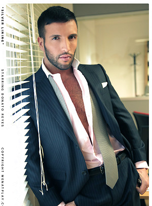 Office solo photo session. Donato Reyes.