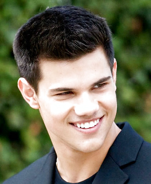 Taylor Lautner by Male Stars image 6