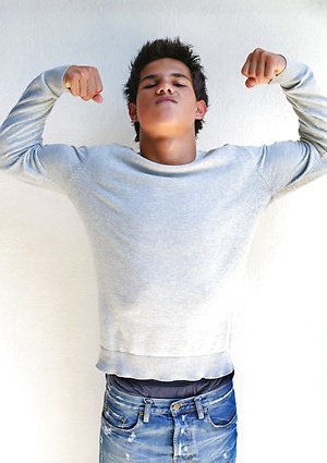 Taylor Lautner by Male Stars image 10