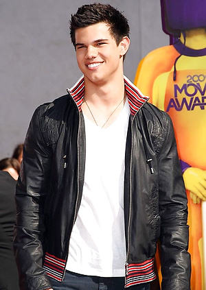Taylor Lautner by Male Stars image 12