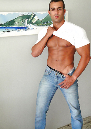 Beefy boy Gabriele by LucasKazan image 3