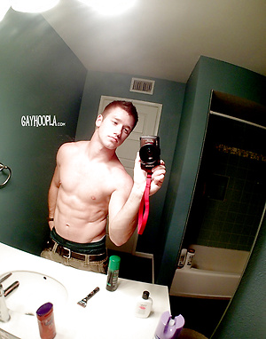 Hunter Gage shows his uncut cock by Gayhoopla image 7