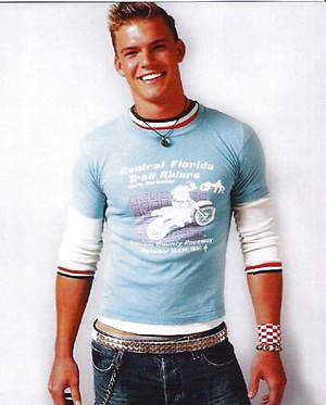 Alan Ritchson by Male Stars image 11