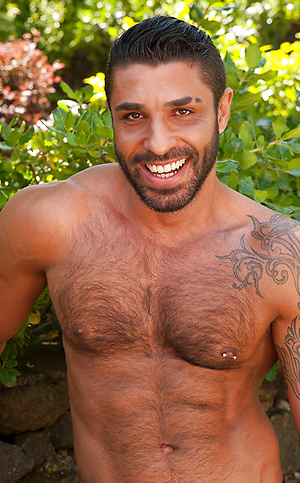 Hot muscle hunk from italy - Raul Korso