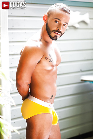 Rafael Lords And Sergeant Miles Suck And Fuck Bareback