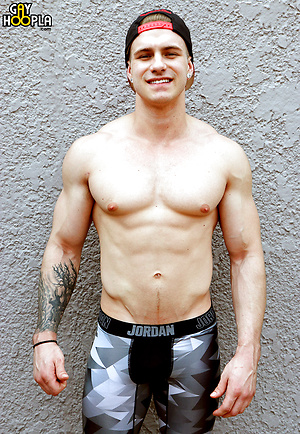 Jonny PITT: Ripped Bodybuilder Jerks OFF by Gayhoopla image 5