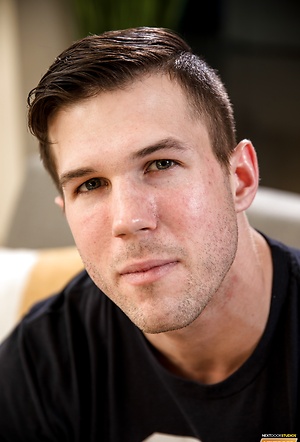 Kyle Silver by Nextdoor Male image 2