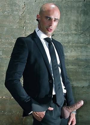 PROTECT AND SERVE. Starring ENZO RIMENEZ & DIEGO SUMMERS by Men at Play image 2